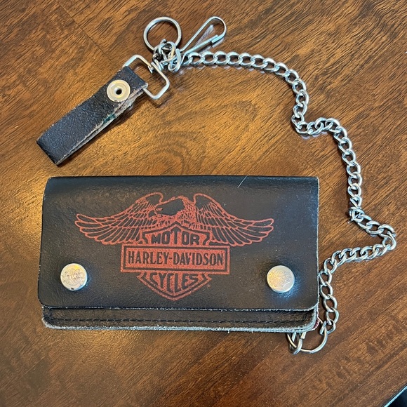 Harley-Davidson Black and Red Leather Wallet with Chain - Picture 1 of 4